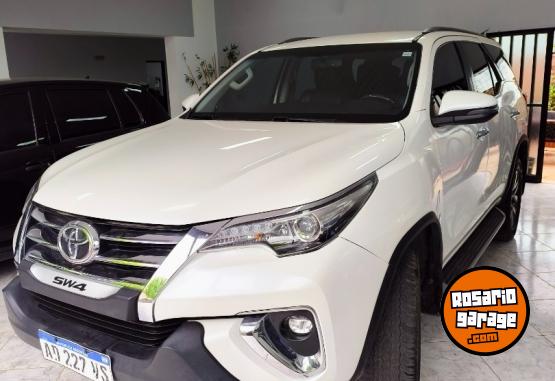 Camionetas - Toyota Hilux Sw4 2018 Diesel 127000Km - En Venta