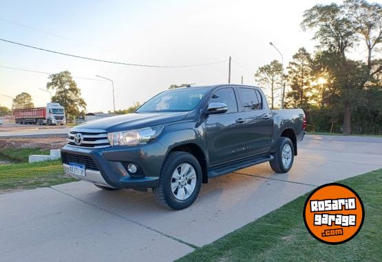 Camionetas - Toyota Hilux DC SRV Pack 2.8 TDI 2017 Diesel 172000Km - En Venta