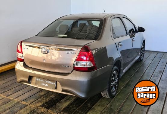 Autos - Toyota ETIOS XLS 1,5 6M/T 4P 2018 Nafta 73100Km - En Venta