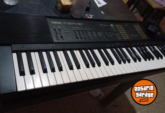 Instrumentos Musicales - TECLADO YAMAHA PSR 31 - En Venta