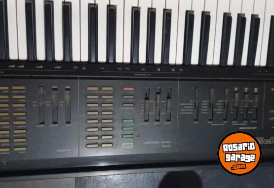 Instrumentos Musicales - TECLADO YAMAHA PSR 31 - En Venta