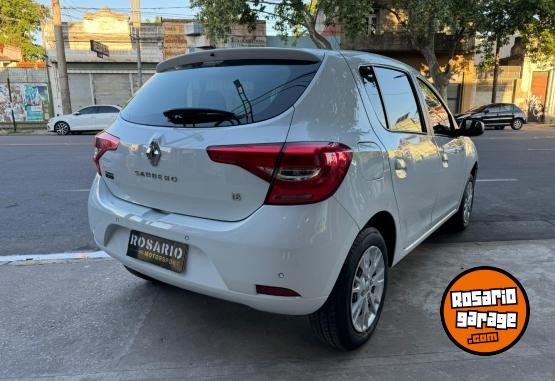 Autos - Renault Sandero 2020 Nafta 74000Km - En Venta