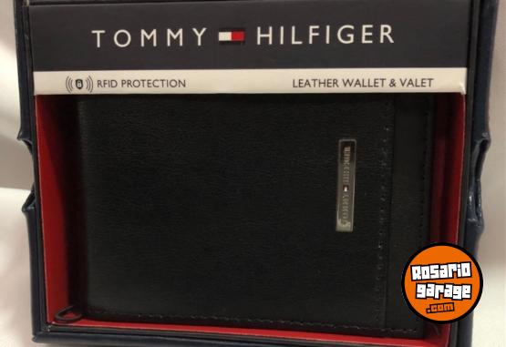 Indumentaria - Billetera de hombre Tommy Hilfigher - En Venta