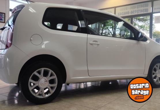 Autos - Volkswagen UP HIGH 2016 Nafta 117900Km - En Venta