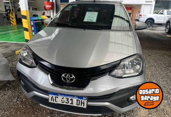 Autos - Toyota ETIOS PLATINUM 1.5 4A/T 5 2018 Nafta 63192Km - En Venta