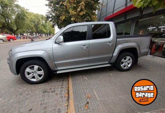 Camionetas - Volkswagen Amarok Highline 4x2 aut 2023 Diesel 38000Km - En Venta