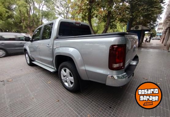 Camionetas - Volkswagen Amarok Highline 4x2 aut 2023 Diesel 38000Km - En Venta