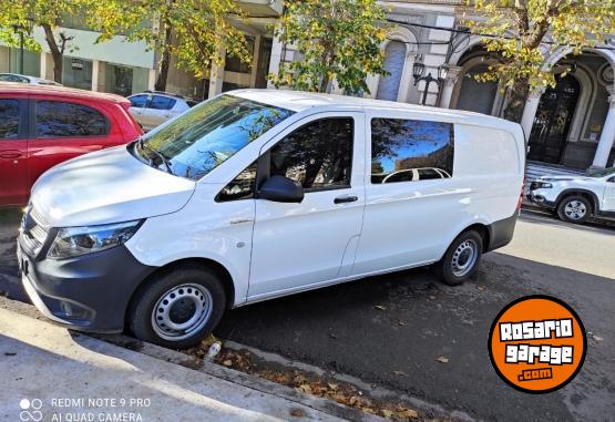 Utilitarios - Mercedes Benz vito 2020 Diesel 49000Km - En Venta