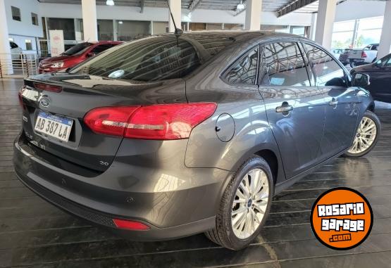 Autos - Ford Focus SE Plus 2..0 2017 Nafta 94000Km - En Venta