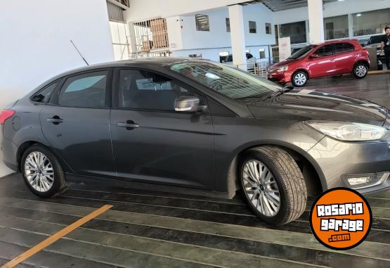 Autos - Ford Focus SE Plus 2..0 2017 Nafta 94000Km - En Venta