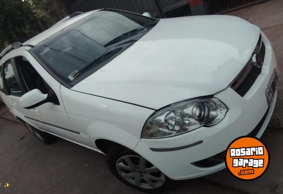 Autos - Fiat Palio 2014 GNC 180000Km - En Venta