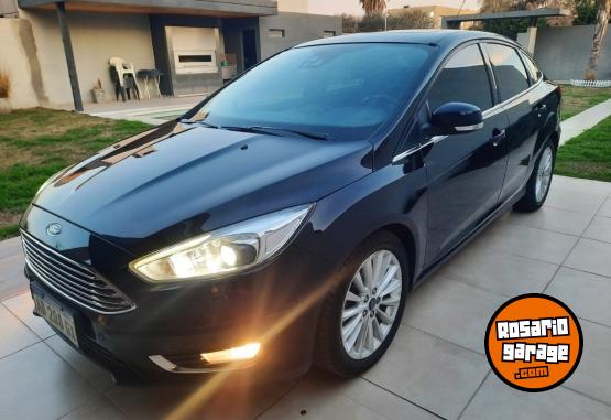 Autos - Ford Focus 2017 Nafta 100000Km - En Venta