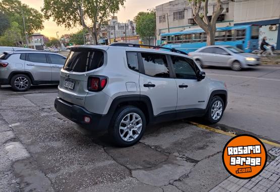 Camionetas - Jeep Sport Plus 2018 Nafta 59000Km - En Venta