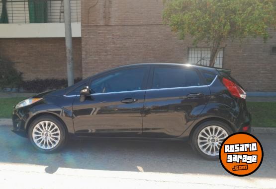 Autos - Ford Fiesta 2015 Nafta 135000Km - En Venta