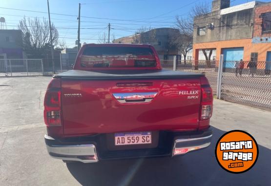 Camionetas - Toyota Hilux SRX 2019 Diesel 149000Km - En Venta