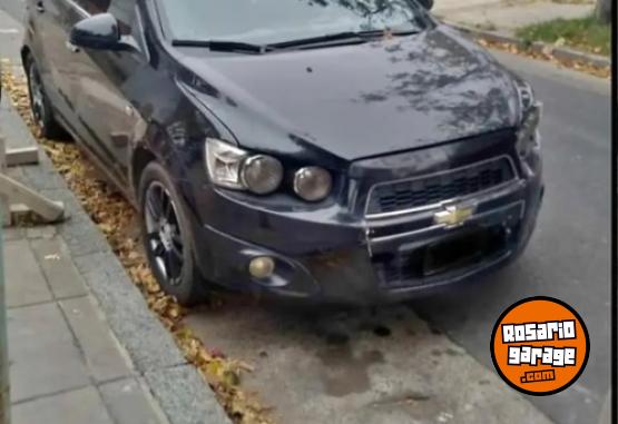 Utilitarios - Chevrolet Sonic ltz 2013 Nafta 180000Km - En Venta