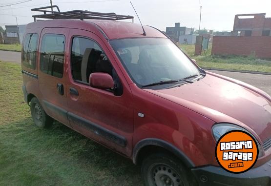 Utilitarios - Renault Kangoo 2010 Nafta 235000Km - En Venta