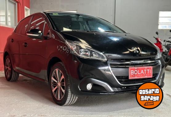 Autos - Peugeot 208 1.6 5p Allure 2017 Nafta 122000Km - En Venta