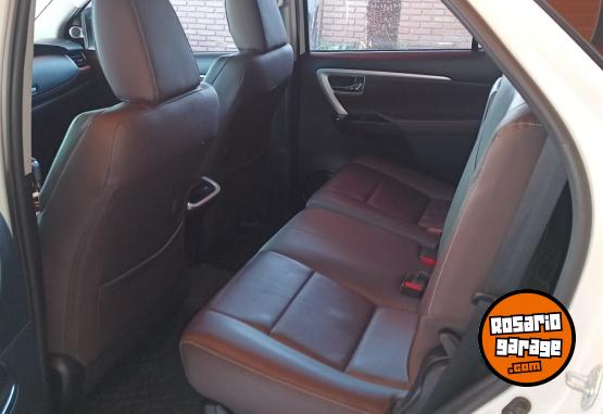 Camionetas - Toyota SW4 srx 7 asientos 2020 Diesel 42000Km - En Venta