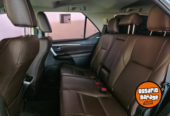 Camionetas - Toyota SW4 4X4 SRX 6A/T 7A 2,8 2018 Diesel 56900Km - En Venta