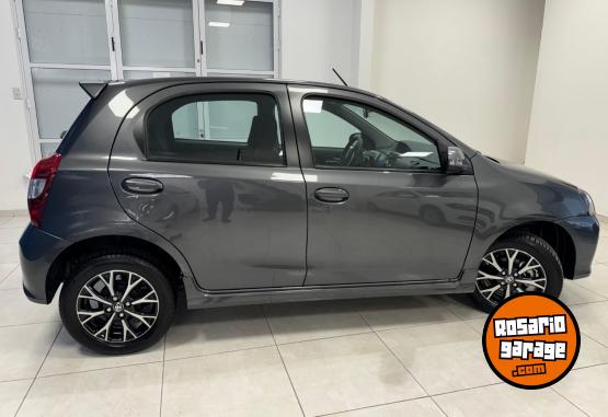 Autos - Toyota ETIOS XLS PACK 2024 Nafta 0Km - En Venta