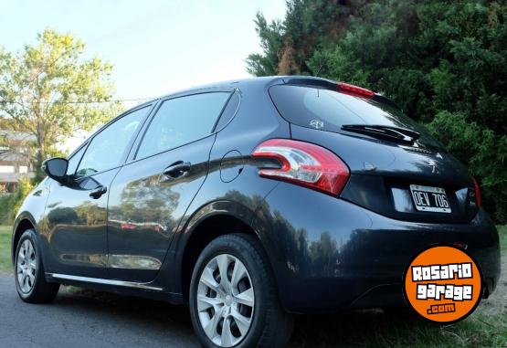 Autos - Peugeot 208 2014 Nafta 119000Km - En Venta