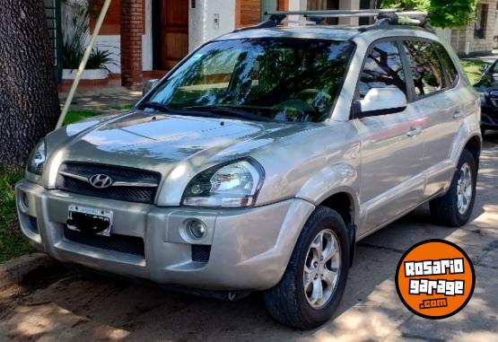 Camionetas - Hyundai Tucson CRDI 4WD 4x4 2008 Diesel 247000Km - En Venta