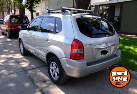 Camionetas - Hyundai Tucson CRDI 4WD 4x4 2008 Diesel 247000Km - En Venta