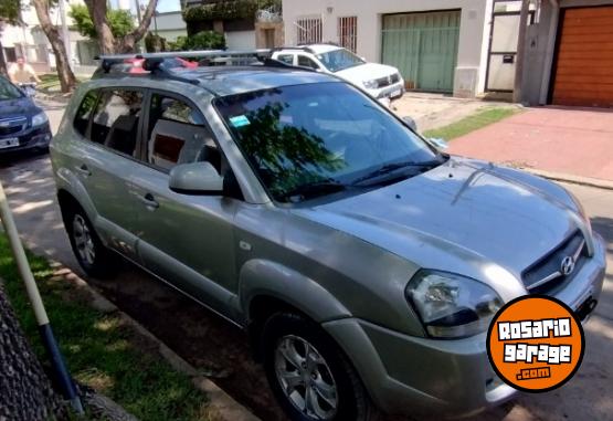 Camionetas - Hyundai Tucson CRDI 4WD 4x4 2008 Diesel 247000Km - En Venta