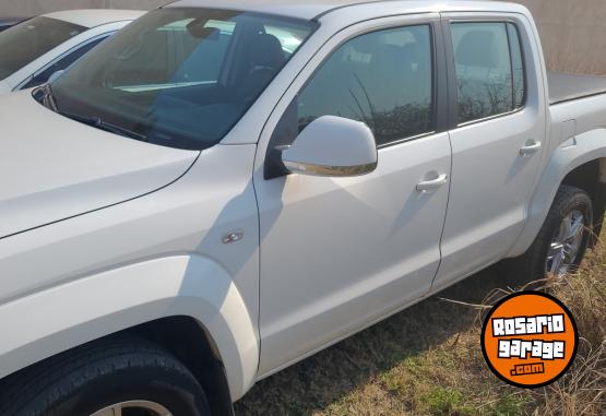 Camionetas - Volkswagen AmarokHighline pack cuero 2018 Diesel 124000Km - En Venta