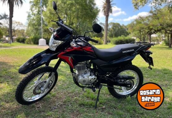 Motos - Honda XR 150L 2023 Nafta 1600Km - En Venta