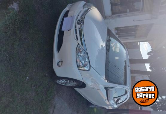 Autos - Toyota XLS 4 Puertas 2014 Nafta 178000Km - En Venta