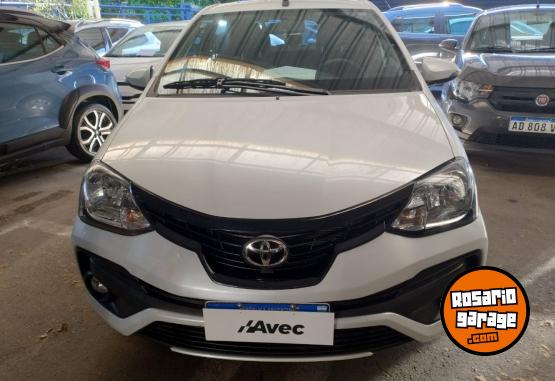 Autos - Toyota Etios XLS AT 2022 Nafta 24000Km - En Venta