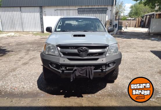 Camionetas - Toyota Hilux srv 2006 Diesel 300000Km - En Venta