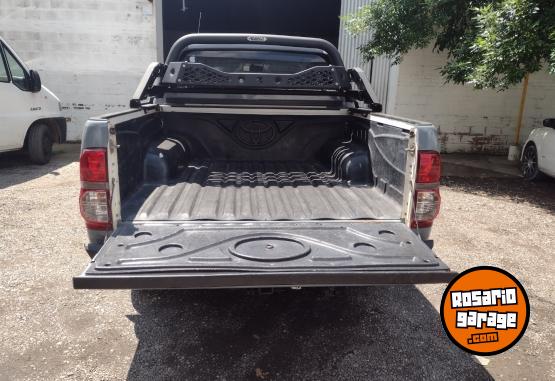 Camionetas - Toyota Hilux srv 2006 Diesel 300000Km - En Venta