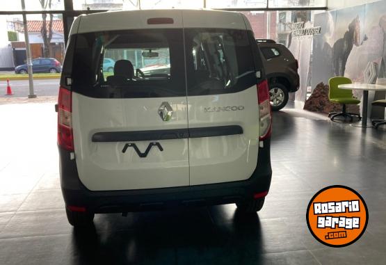 Utilitarios - Renault KANGOO 2024 Nafta 0Km - En Venta