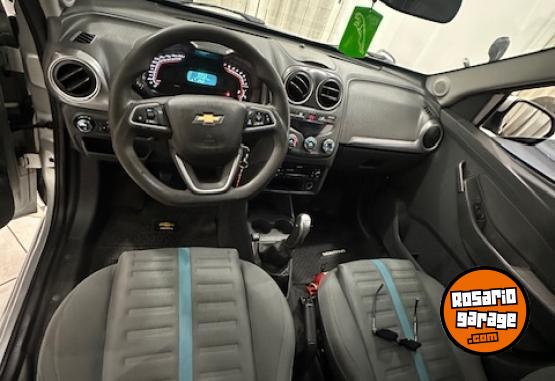 Camionetas - Chevrolet Montana sport 2013 GNC 143000Km - En Venta