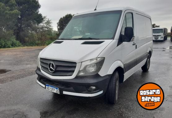 Utilitarios - Mercedes Benz Sprinter 411 2018 Diesel 185000Km - En Venta