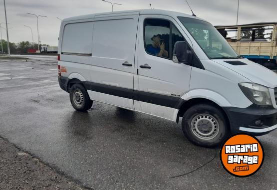 Utilitarios - Mercedes Benz Sprinter 411 2018 Diesel 185000Km - En Venta