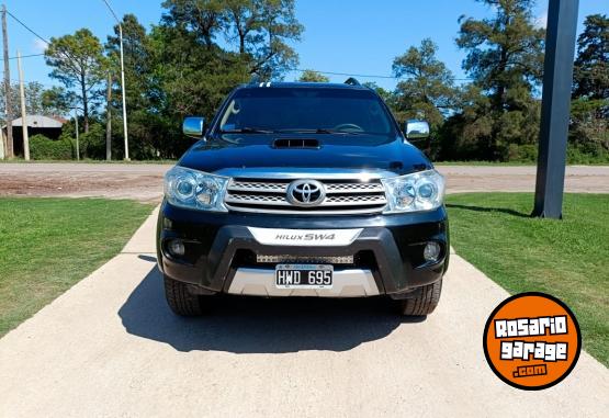 Camionetas - Toyota SW4 4x4 SRV 3.0 TDI C/CUE 2009 Diesel 236800Km - En Venta