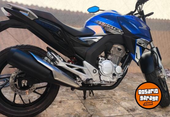 Motos - Honda Twister 2022 Nafta 20800Km - En Venta