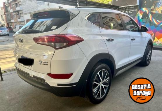 Camionetas - Hyundai Hyundai Tucson CRDI 2016 Diesel 98000Km - En Venta