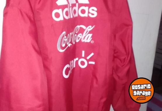 Indumentaria - Campera Coca-Cola _ ADIDAS - En Venta