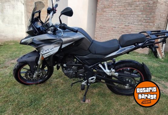 Motos - Benelli Trk 251 2024 Nafta 118Km - En Venta