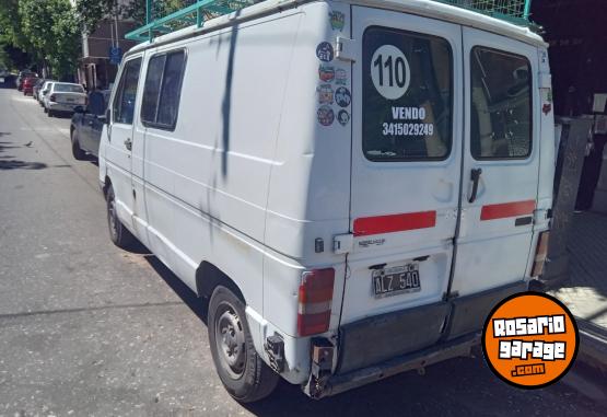 Utilitarios - Renault TRAFIC 2.2 DIESEL 1995 Diesel 232000Km - En Venta