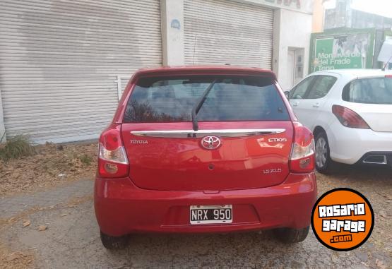 Autos - Toyota Etios xls 2014 2014 Nafta 76500Km - En Venta