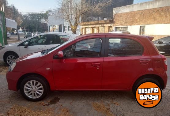 Autos - Toyota Etios xls 2014 2014 Nafta 76500Km - En Venta