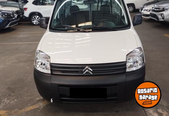 Utilitarios - Citroen BERLINGO FURGON 1.6 VTI 2023 Nafta 150Km - En Venta