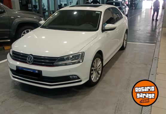 Autos - Volkswagen VENTO 1.4T HIGHLINE AT 2017 Nafta 122500Km - En Venta