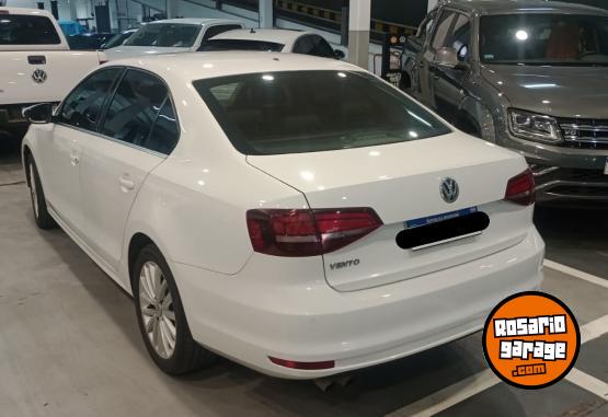 Autos - Volkswagen VENTO 1.4T HIGHLINE AT 2017 Nafta 122500Km - En Venta